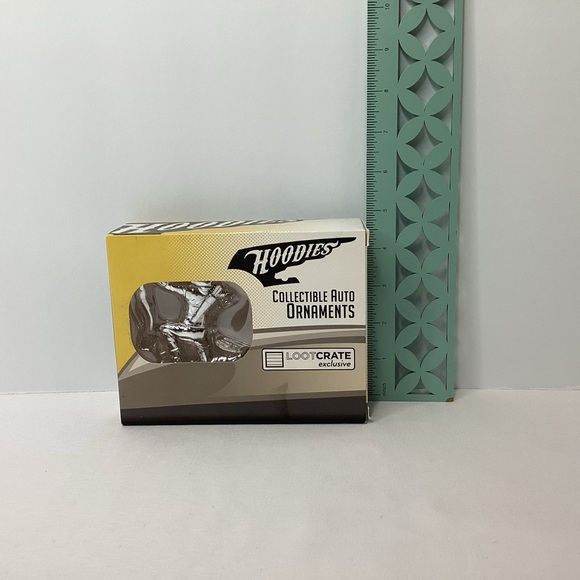 Hoodies Loot Crate Exclusive 2016 The Green Arrow Collectible Auto Hood Ornament - Picture 9 of 9